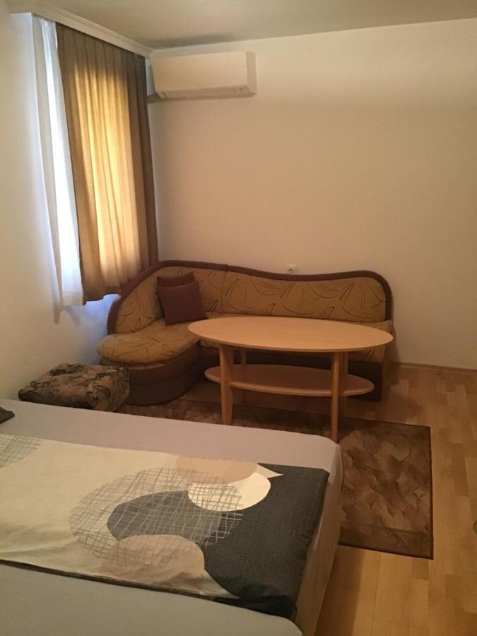 Aurora Guest House Nesebar Buitenkant foto