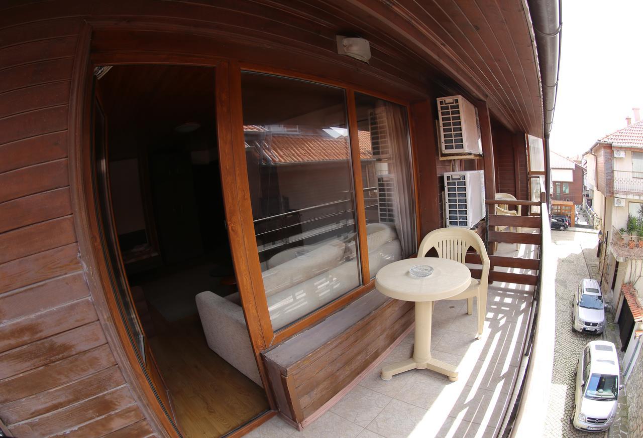 Aurora Guest House Nesebar Buitenkant foto